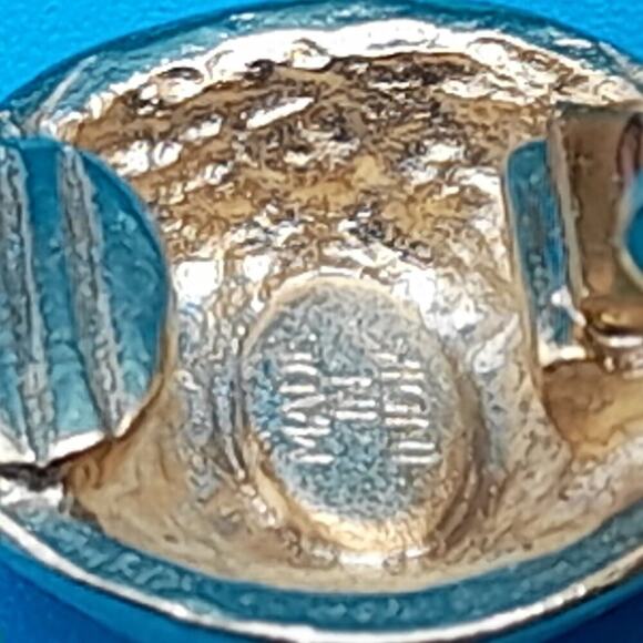 Oscar de la Renta Flower Vine Clip-On Earrings - Picture 5 of 10